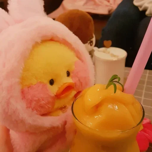 😐 Стикер «Ducky Dolly» для Telegram
