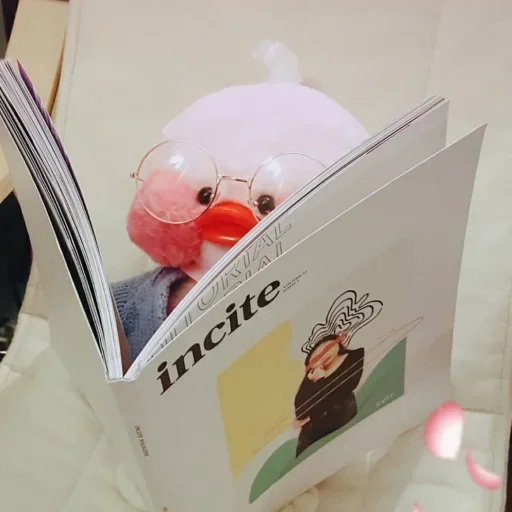 😐 Стикер «Ducky Dolly» для Telegram
