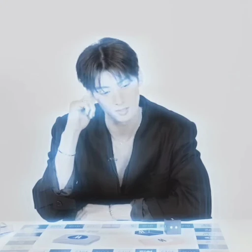 🤔 Стикер «Чха Ыну» для Telegram