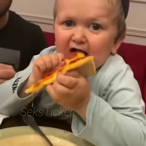 🪥 Стикер «Gif Memes» для Telegram