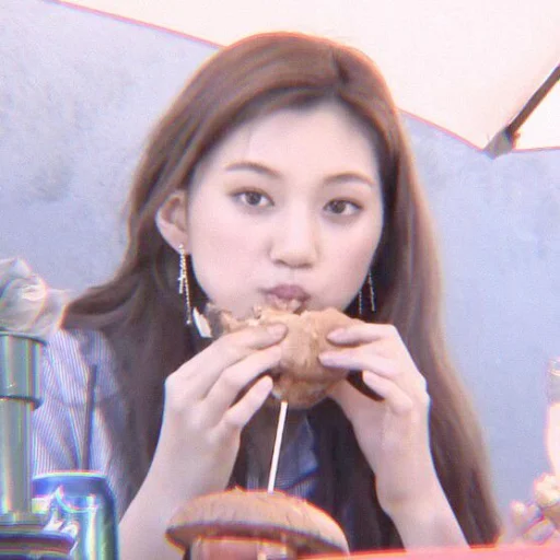 🍞 Стикер «kim doyeon» для Telegram