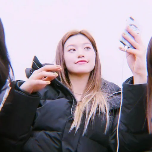 🌼 Стикер «kim doyeon» для Telegram
