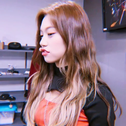 🤐 Стикер «kim doyeon» для Telegram
