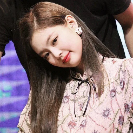 ➖ Стикер «DBW Jennie» для Telegram