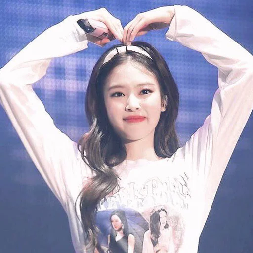 ➖ Стикер «DBW Jennie» для Telegram