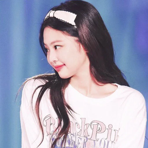 ➖ Стикер «DBW Jennie» для Telegram