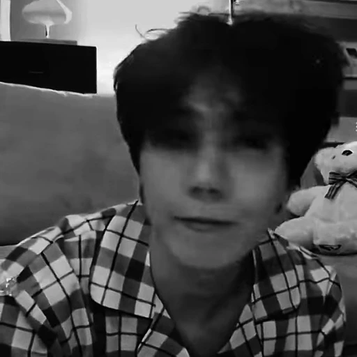 🖤 Стикер «Hobis wife» для Telegram