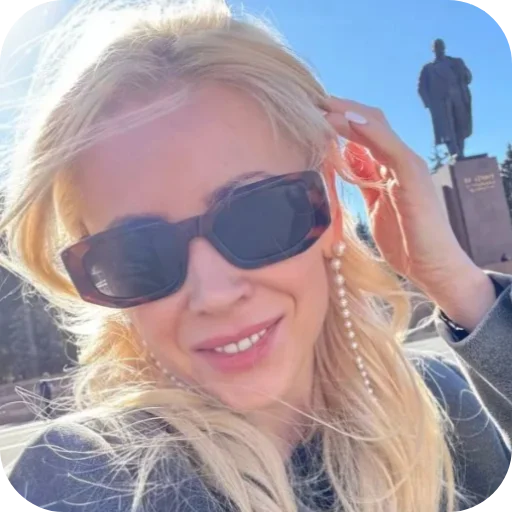 😎 Стикер «Екатерина Мизулина» для Telegram