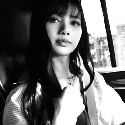 💋 Стикер «lisa blackpink» для Telegram