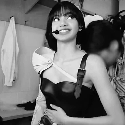 💋 Стикер «lisa blackpink» для Telegram