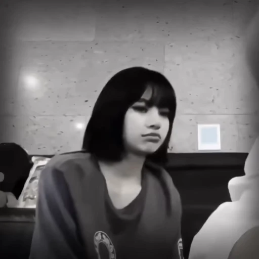 💀 Стикер «lisa blackpink» для Telegram