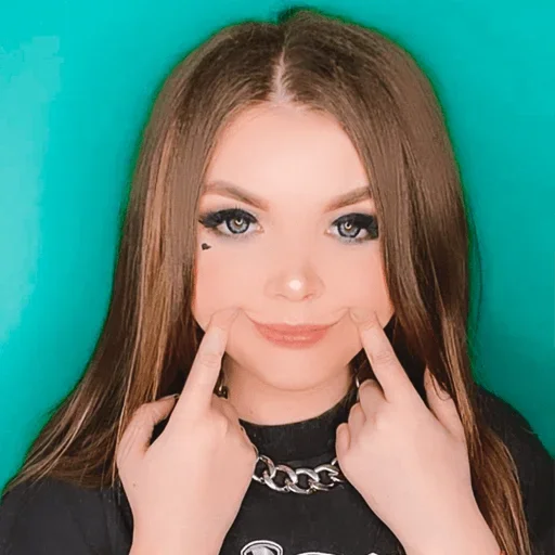 🥲 Стикер «Elena Raytman» для Telegram