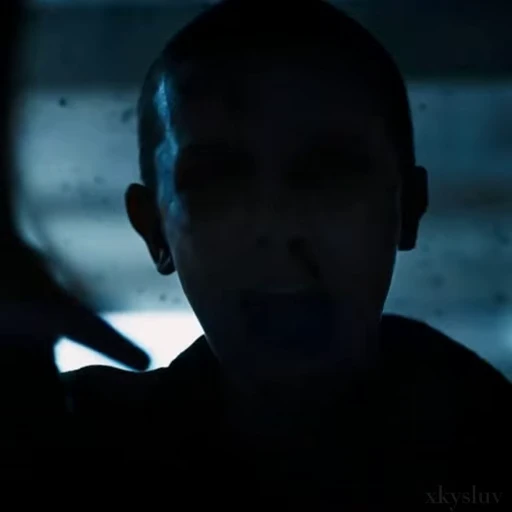 🧇 Стикер «Eleven Stranger Things» для Telegram