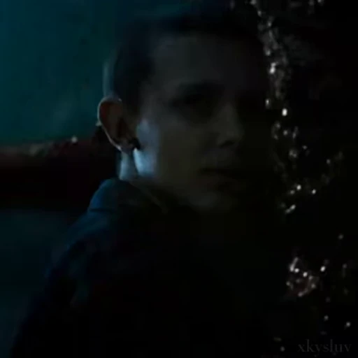 🧇 Стикер «Eleven Stranger Things» для Telegram