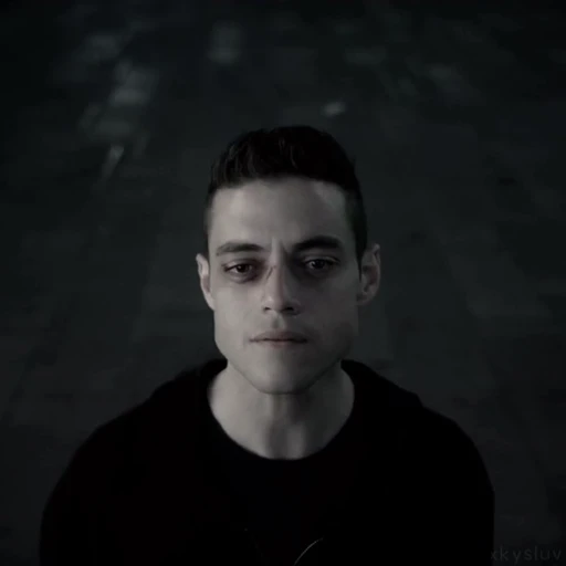 😔 Стикер «Elliot Alderson» для Telegram