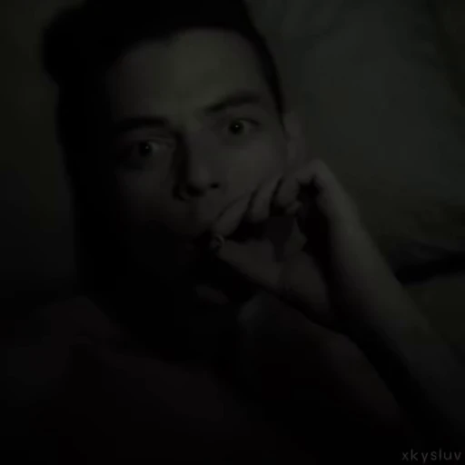 🚬 Стикер «Elliot Alderson» для Telegram
