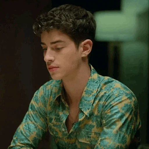 💎 Стикер «Elite season 4 Netflix» для Telegram