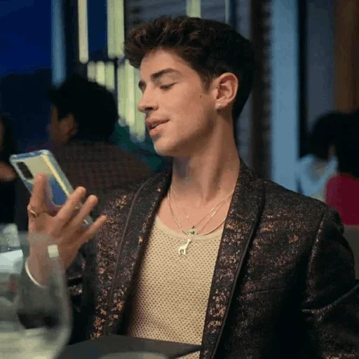 💎 Стикер «Elite season 4 Netflix» для Telegram