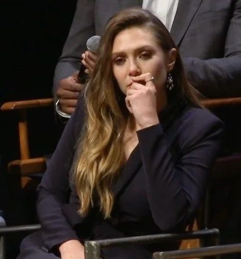 😶 Стикер «Elizabeth Olsen» для Telegram