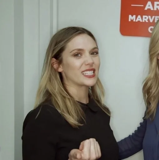 😈 Стикер «Elizabeth Olsen» для Telegram