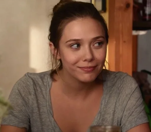 😏 Стикер «Elizabeth Olsen» для Telegram