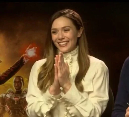 😆 Стикер «Elizabeth Olsen» для Telegram