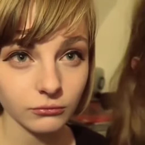 🥰 Стикер «ella freija элла фрея» для Telegram