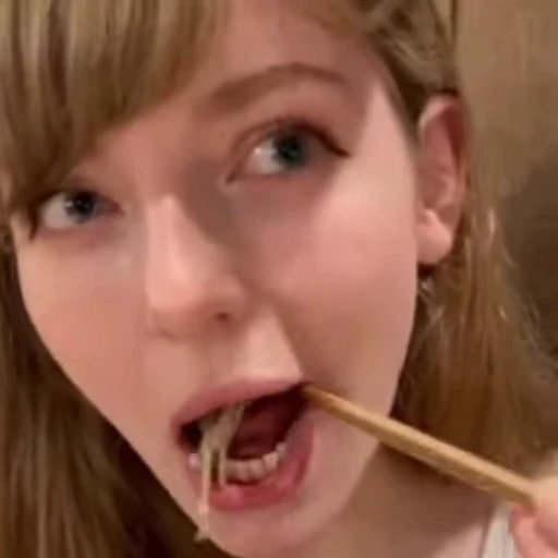 😋 Стикер «ella freija элла фрея» для Telegram