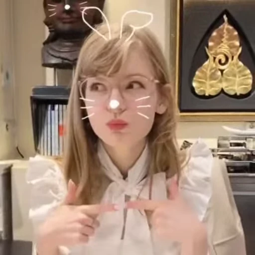 ☺️ Стикер «ella freija элла фрея» для Telegram