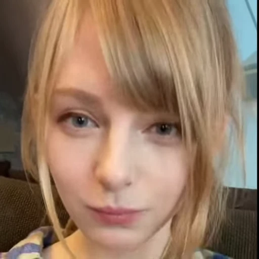 👍 Стикер «Ella Freya» для Telegram