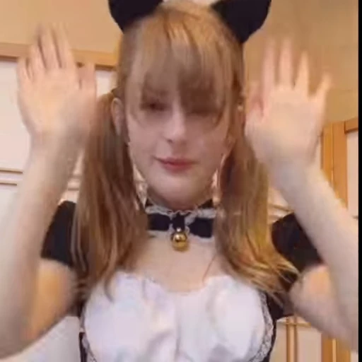 😻 Стикер «Ella Freya» для Telegram
