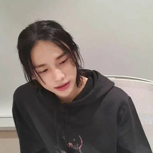 💫 Стикер «hwan» для Telegram