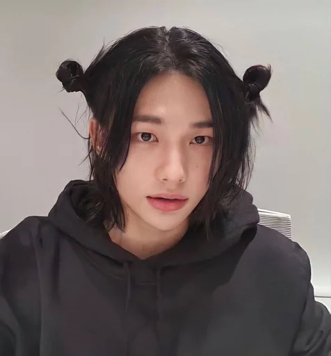 😗 Стикер «hwan» для Telegram