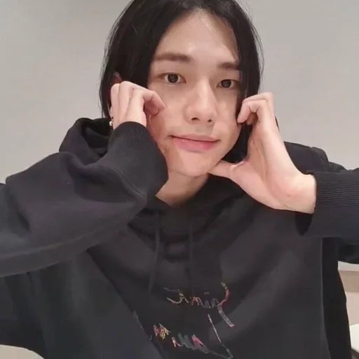 🌟 Стикер «hwan» для Telegram