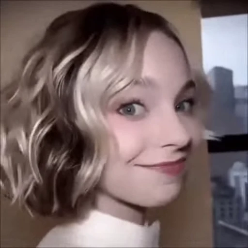 🐘 Стикер «Emma-Myers» для Telegram