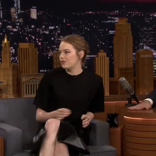 🫣 Стикер «Emma Stone» для Telegram