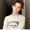 Стикер 37 Набор эмоджи с музыкантом «Payton Moormeier Пэйтон Мурмайер»