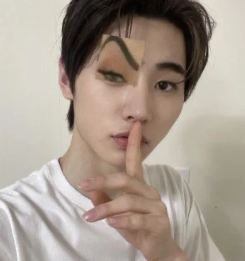 🤫 Стикер «enh 4life» для Telegram