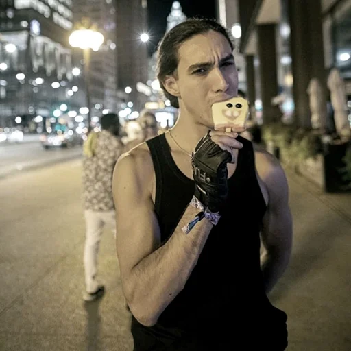 💋 Стикер «Ethan Torchio» для Telegram