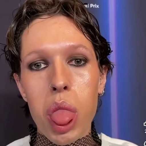 😛 Стикер «Eurovision 2022» для Telegram