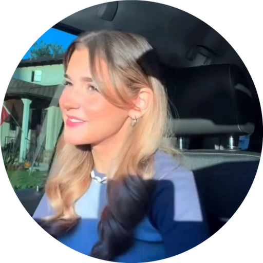 🫂 Стикер «Eva Miller» для Telegram