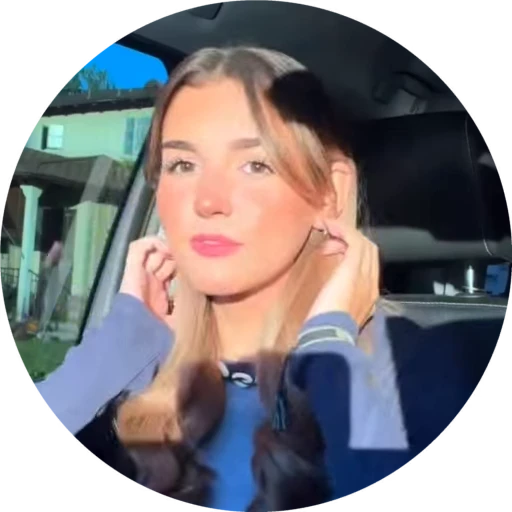 🫂 Стикер «Eva Miller» для Telegram