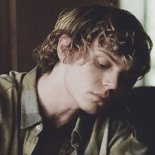 😐 Стикер «Evan Peters» для Telegram