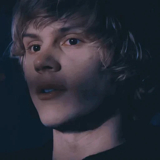 😐 Стикер «Evan Peters» для Telegram