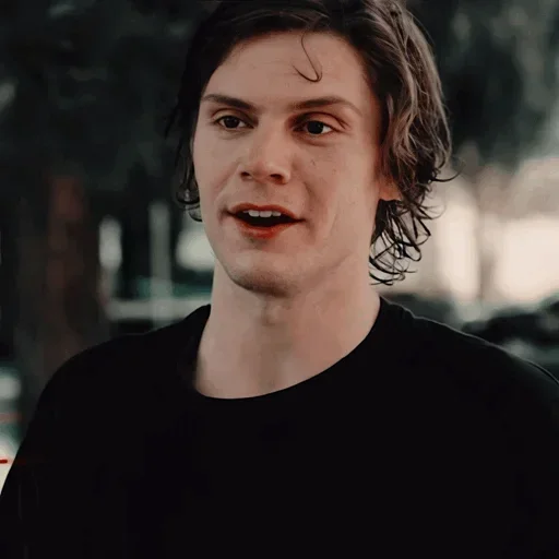 😐 Стикер «Evan Peters» для Telegram