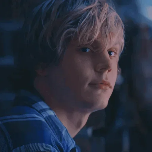 😐 Стикер «Evan Peters» для Telegram
