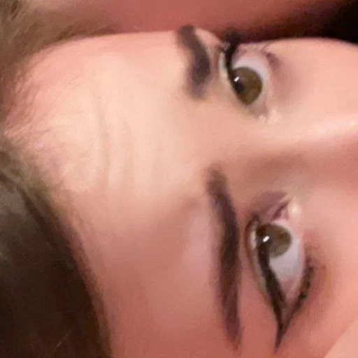 💋 Стикер «раздень девушку -» для Telegram