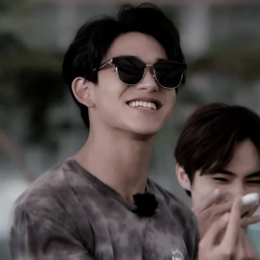 ⛓ Стикер «LUCAS NCT» для Telegram