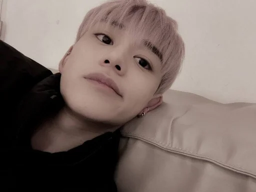 ⛓ Стикер «LUCAS NCT» для Telegram