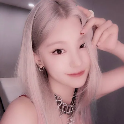 Стикерпак HWANG YE JI для Telegram